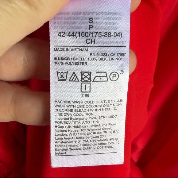 Banana Republic 100% silk skirt size small - Picture 3 of 6